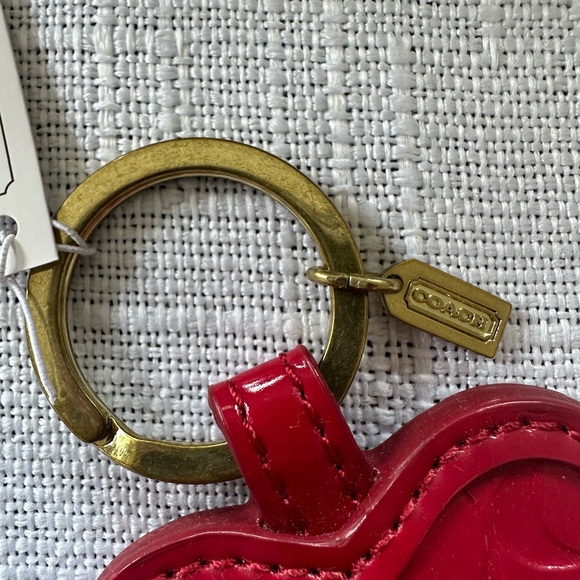 Coach Heart Keychain NWT some oxidation on ring - Picture 2 of 3